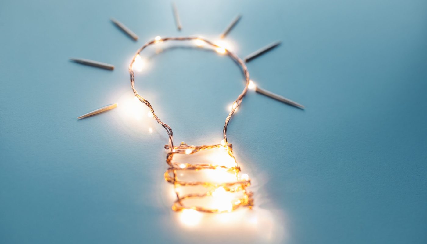 SMB Norge mener at en strømpolitikk som ikke gir forutsigbarhet for små og mellomstore bedrifter, er en politikk som setter svært mange arbeidsplasser i spill. Foto: AdobeStock