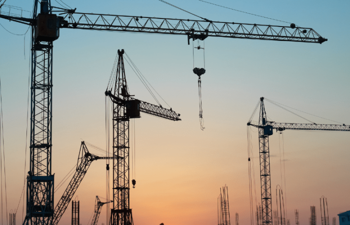 Vi har høy rente, frontfag ute av kontroll, dyre priser og ingen reelle skattekutt for næringslivet eller eierne bak, skriver artikkelforfatteren. Foto: AdobeStock